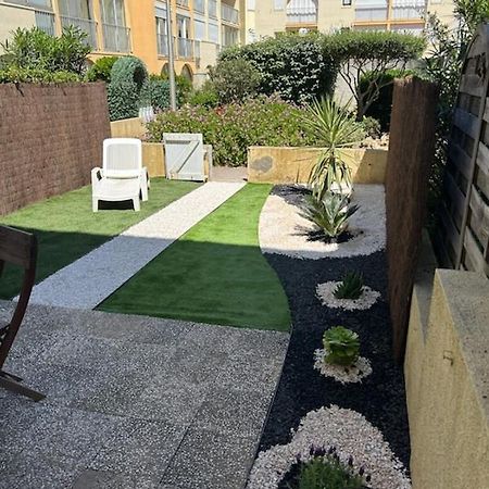 Appartement T2 Avec Son Rez De Jardin De 40 M2 5 Couchages 250M De La Plage Et 15Km De L'Arena Narbonne Plage Exterior foto