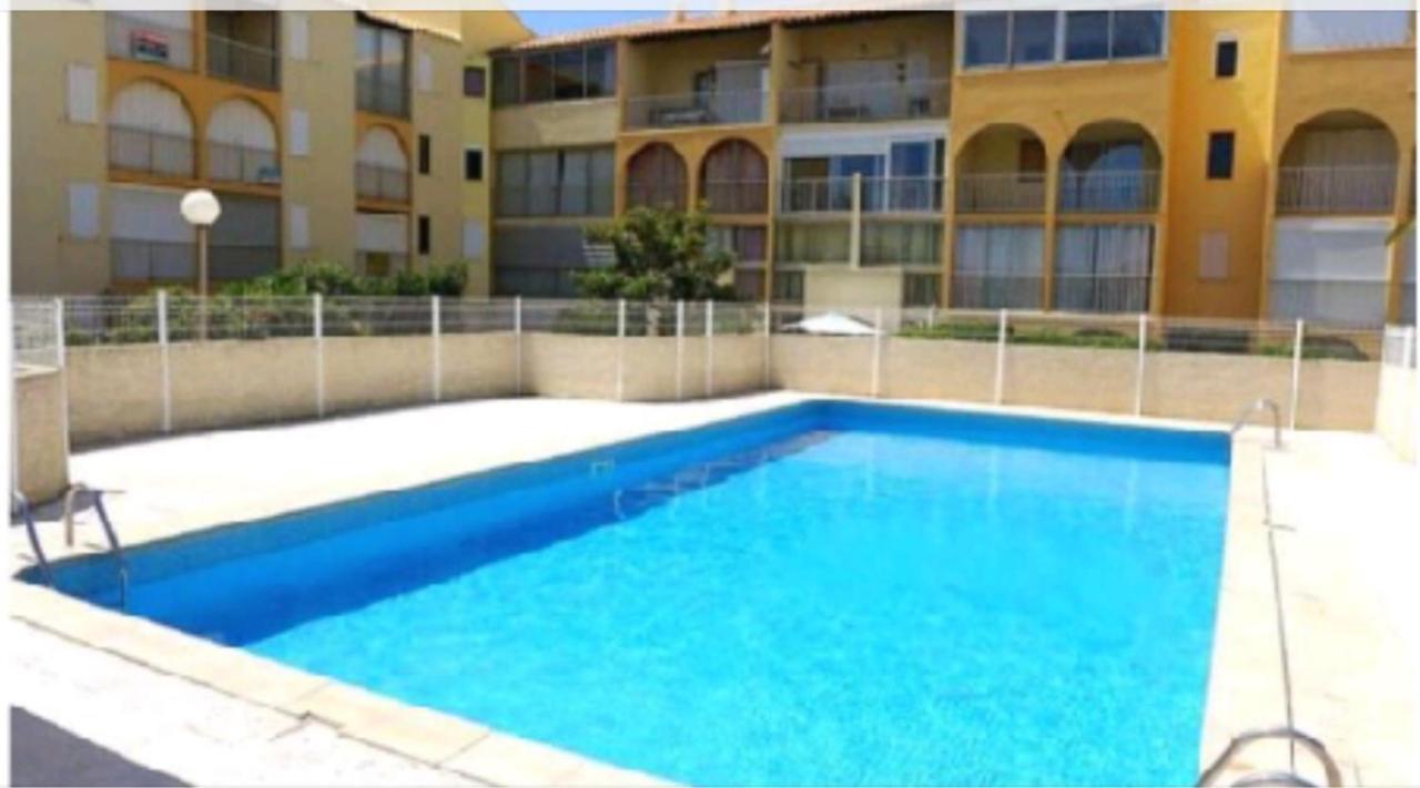 Appartement T2 Avec Son Rez De Jardin De 40 M2 5 Couchages 250M De La Plage Et 15Km De L'Arena Narbonne Plage Exterior foto