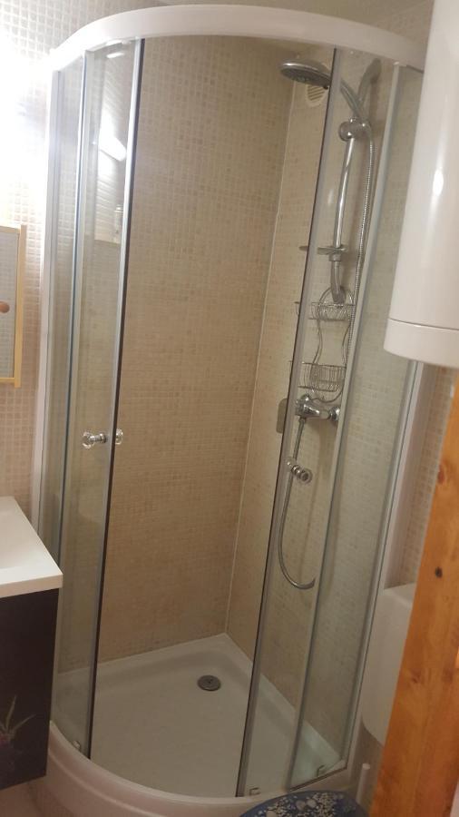 Appartement T2 Avec Son Rez De Jardin De 40 M2 5 Couchages 250M De La Plage Et 15Km De L'Arena Narbonne Plage Exterior foto