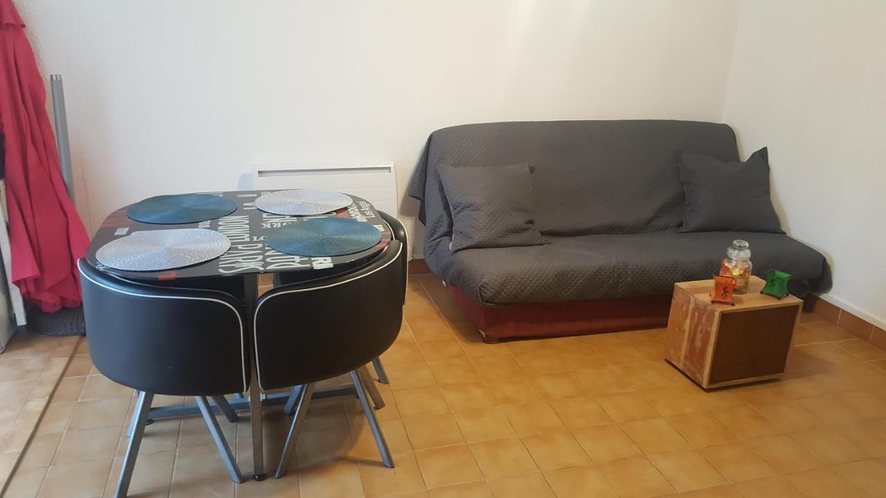 Appartement T2 Avec Son Rez De Jardin De 40 M2 5 Couchages 250M De La Plage Et 15Km De L'Arena Narbonne Plage Exterior foto